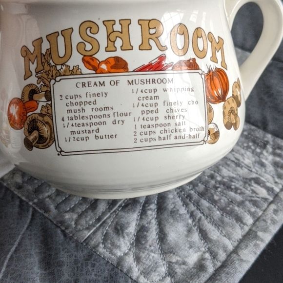 Vintage Soup Cups Tomato and Mushroom Recipe - Picture 6 of 6